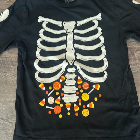 Carter’s/The Children’s Place 4T BUNDLE (2) Halloween Skeleton Long Sleeve Tees - Picture 9 of 11
